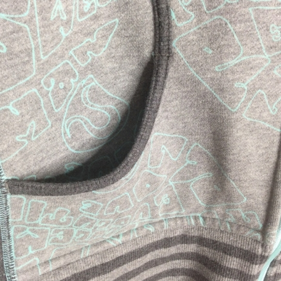 Lululemon Revolution Graffiti Scuba Hoodie Size 6 - Picture 9 of 13